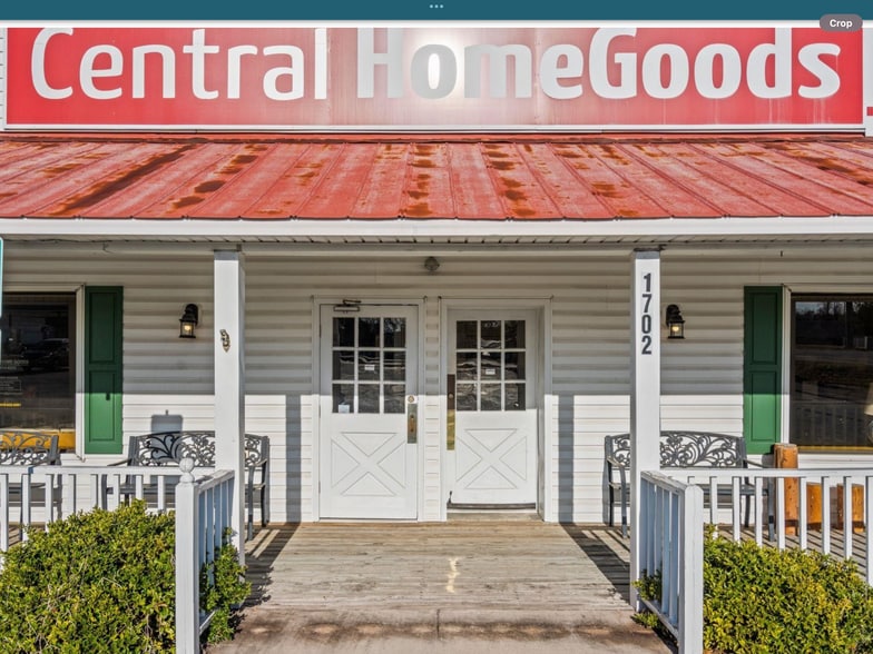More Photos Of 1702 S Madison St, Whiteville Freestanding For Sale