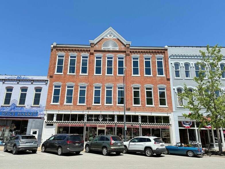 Primary Photo Of 211 E Commercial St, Springfield Storefront Retail Office For Sale