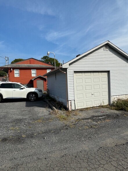 More Photos Of 954 Pembroke Rd, Bethlehem Restaurant For Sale