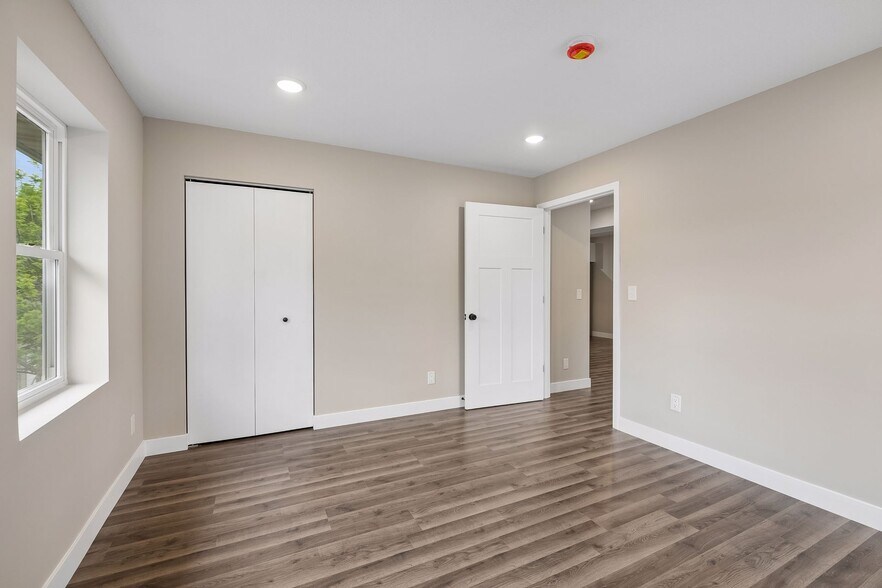 More Photos Of 4330 5th Ave S, Minneapolis Apartments For Sale