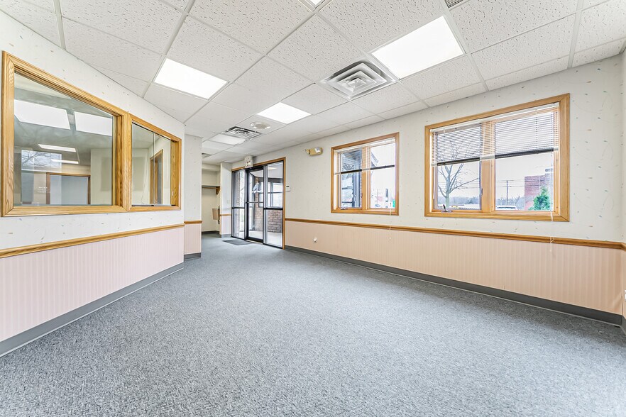 More Photos Of 36595 Detroit Rd, Avon Medical For Lease