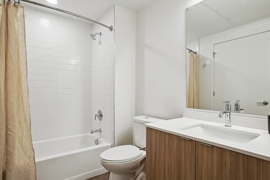 More Photos Of 2950 Arkins Ct, Denver Apartments For Lease