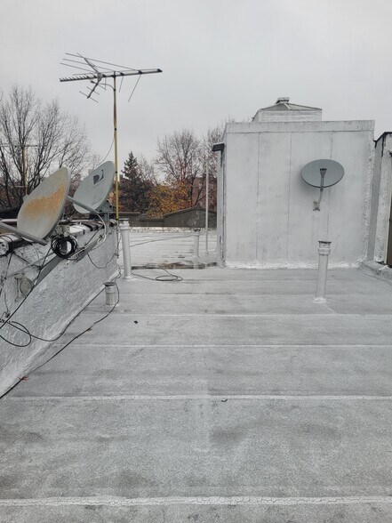 More Photos Of 11914 Hillside Ave, Richmond Hill Multifamily For Sale