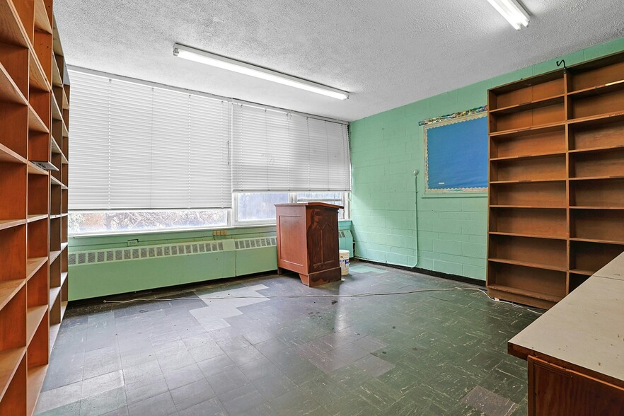 More Photos Of 311 Central Park Ave, Yonkers Specialty For Sale