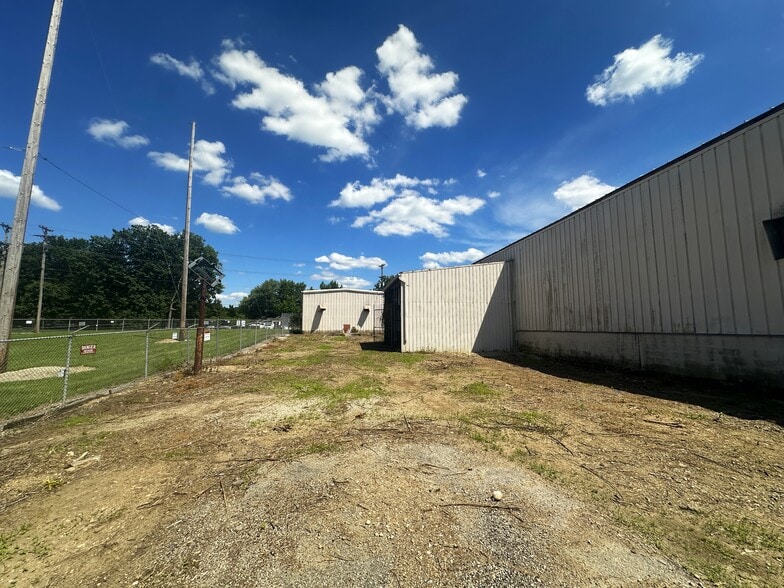 More Photos Of 3731 W Alexandersville Bellbrook Rd, Dayton Warehouse For Sale