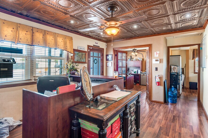 More Photos Of 543 W County Line Rd, Calimesa Office Residential For Sale