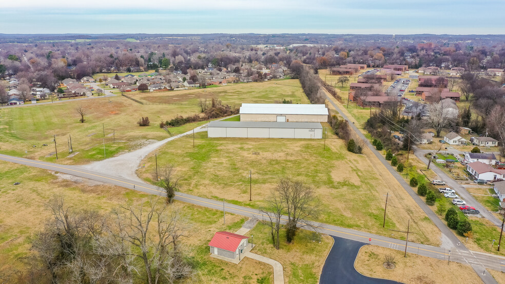 Primary Photo Of 154 Pardue Ln, Hopkinsville Warehouse For Sale