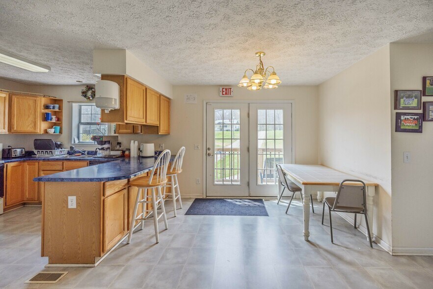 More Photos Of 396 New Leicester Hwy, Asheville Office For Sale