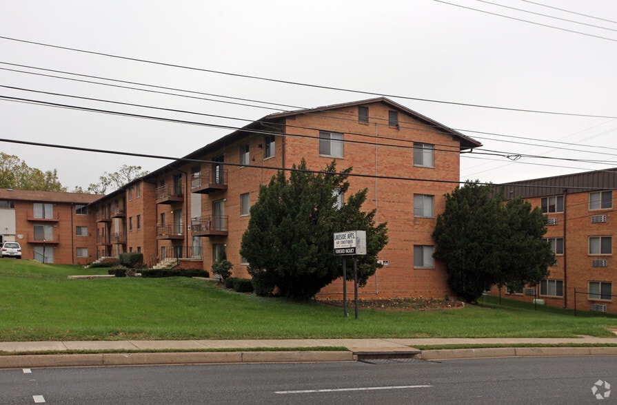 Primary Photo Of 517 S Frederick Ave, Gaithersburg Apartments For Sale