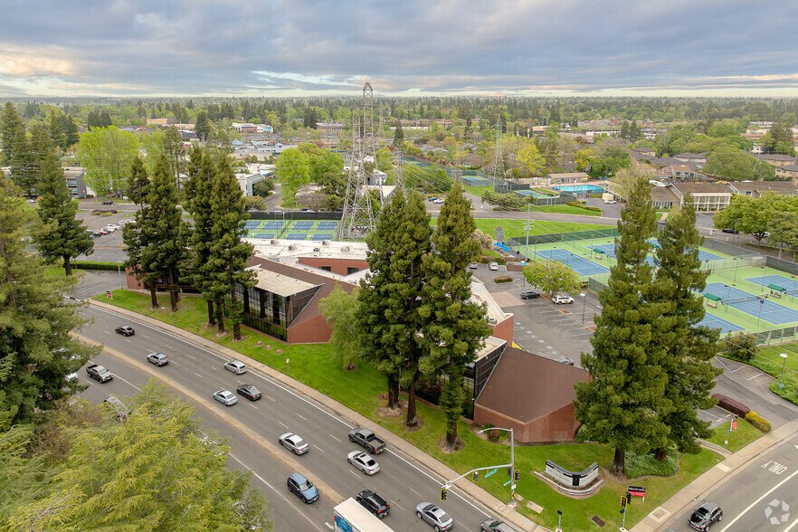More Photos Of 2335 American River Dr, Sacramento Office For Lease