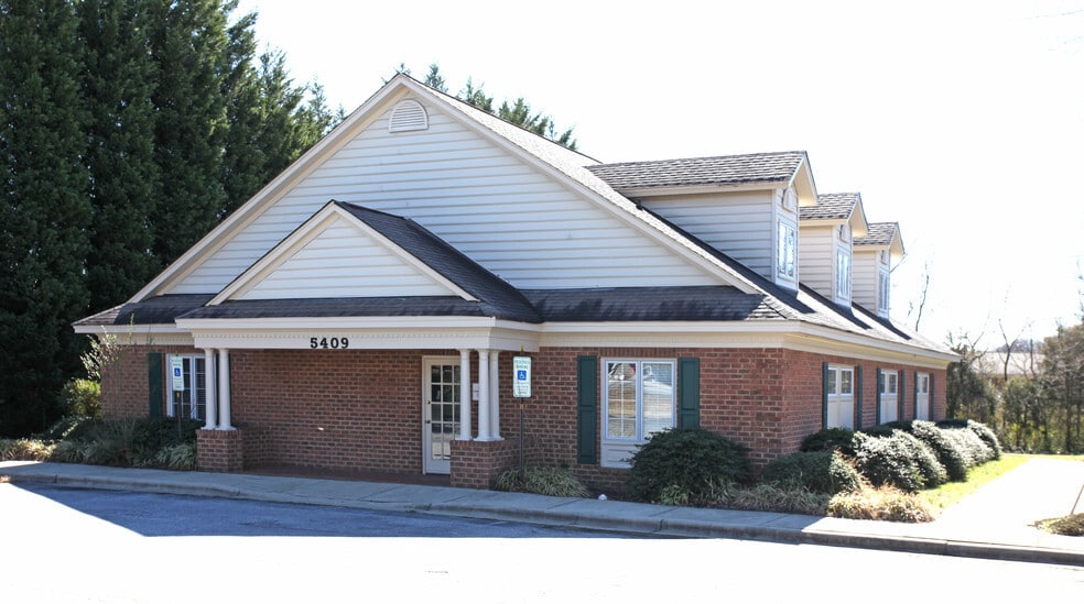 Primary Photo Of 5409 W Friendly Ave, Greensboro Medical For Lease