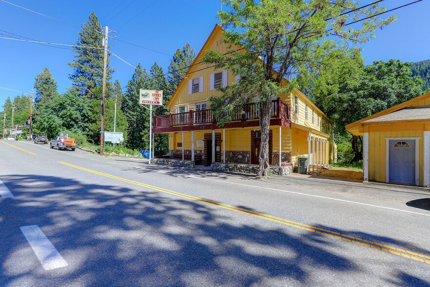 Primary Photo Of 212 Main St, Sierra City Hotel For Sale