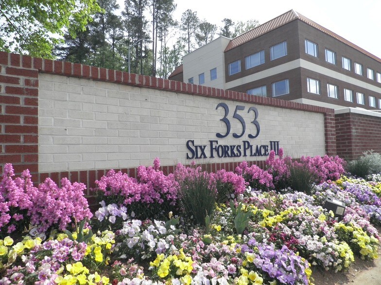 More Photos Of 353 E Six Forks Rd, Raleigh Office For Lease