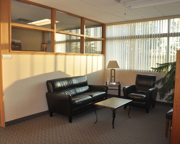 More Photos Of 3717 23rd St S, Saint Cloud Office For Lease