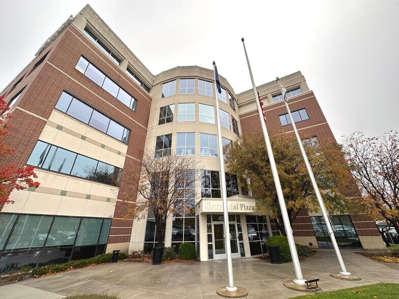 More Photos Of 45 W 10000 S, Sandy Office For Lease