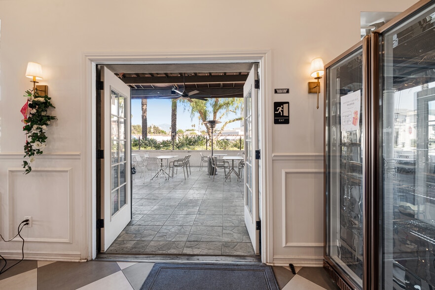 More Photos Of 303 S Mission Dr, San Gabriel Restaurant For Sale