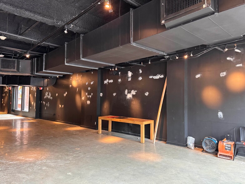 More Photos Of 38 Main St, Westport Storefront For Lease