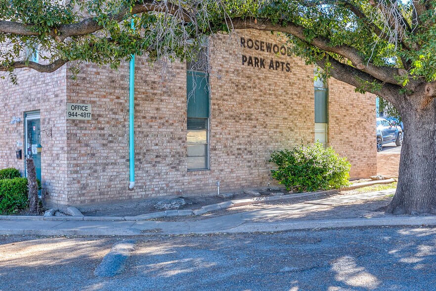More Photos Of 1707-1717 Greenwood St, San Angelo Apartments For Sale