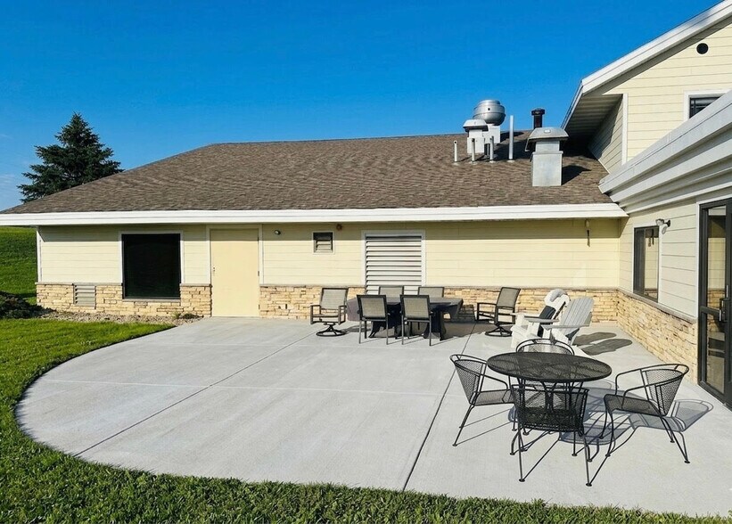 More Photos Of 110 Belmont Ln, Jackson Hotel For Sale