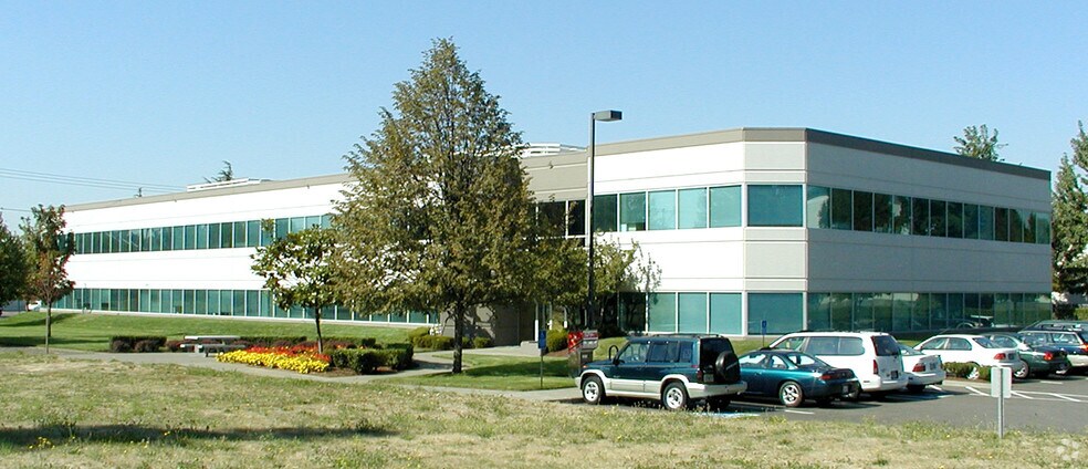 More Photos Of 1550 NW Eastman Pkwy, Gresham Office For Lease