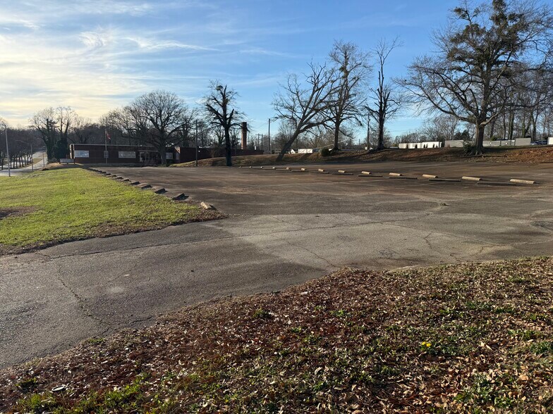 More Photos Of 846 Ezell blvd, Spartanburg Land For Lease