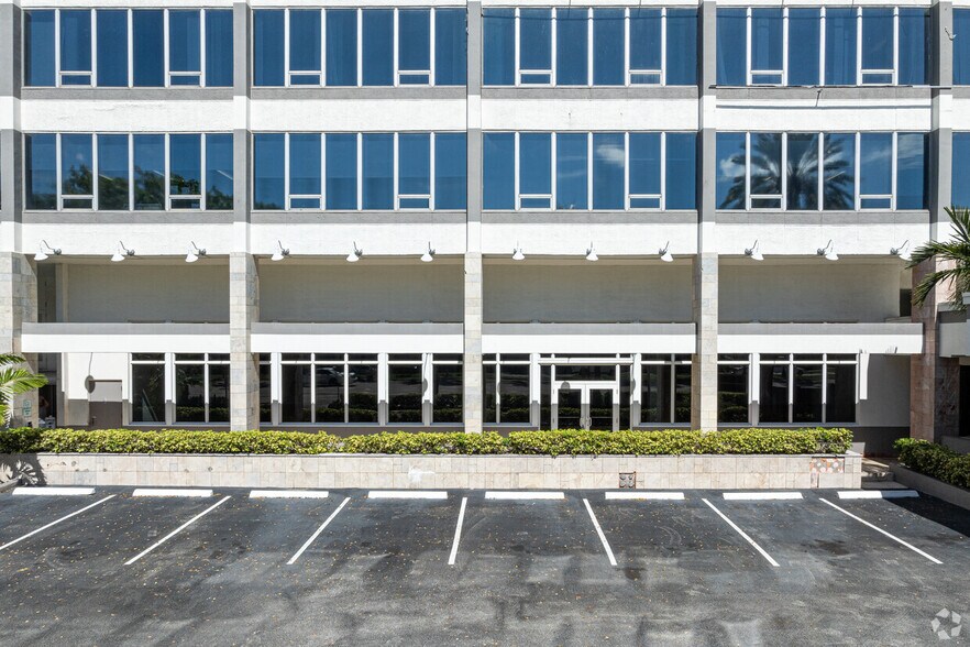 Primary Photo Of 2455 E Sunrise Blvd, Fort Lauderdale Loft Creative Space For Sale