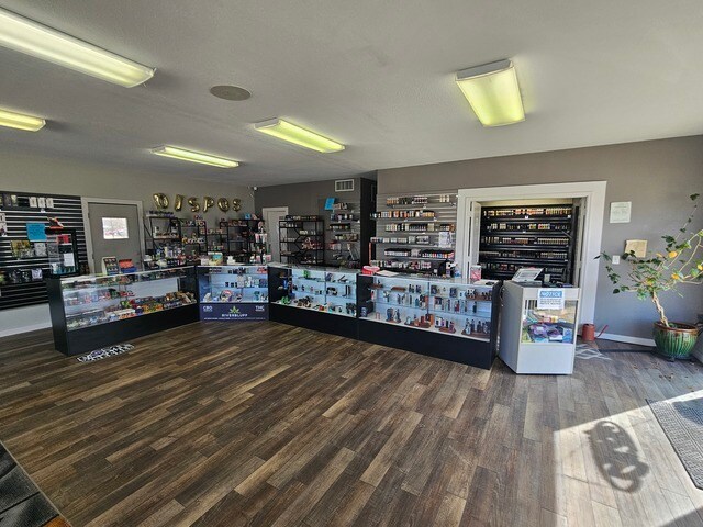 More Photos Of 1305 1st Ave, Rock Falls Storefront For Sale