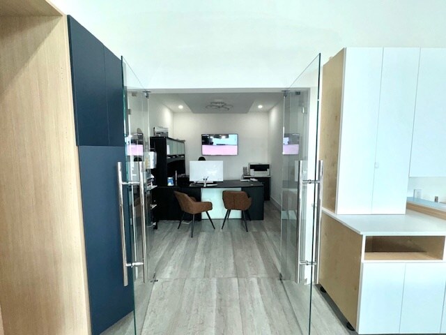 More Photos Of 2400 W Copans Rd, Pompano Beach Showroom For Lease