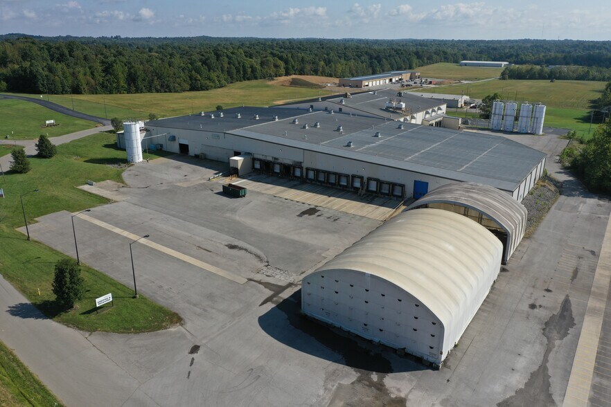 More Photos Of 850 Industrial Rd, Madisonville Manufacturing For Lease