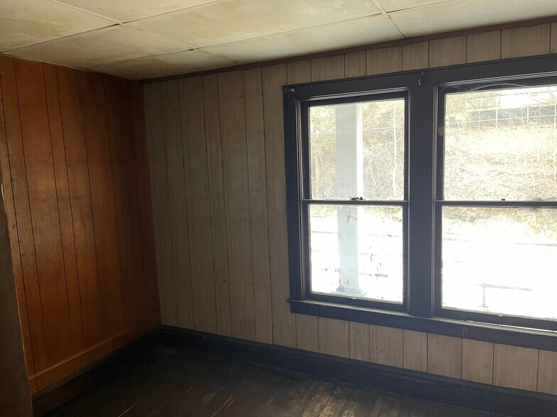 More Photos Of 503 Main St, Madison Hospitality For Sale