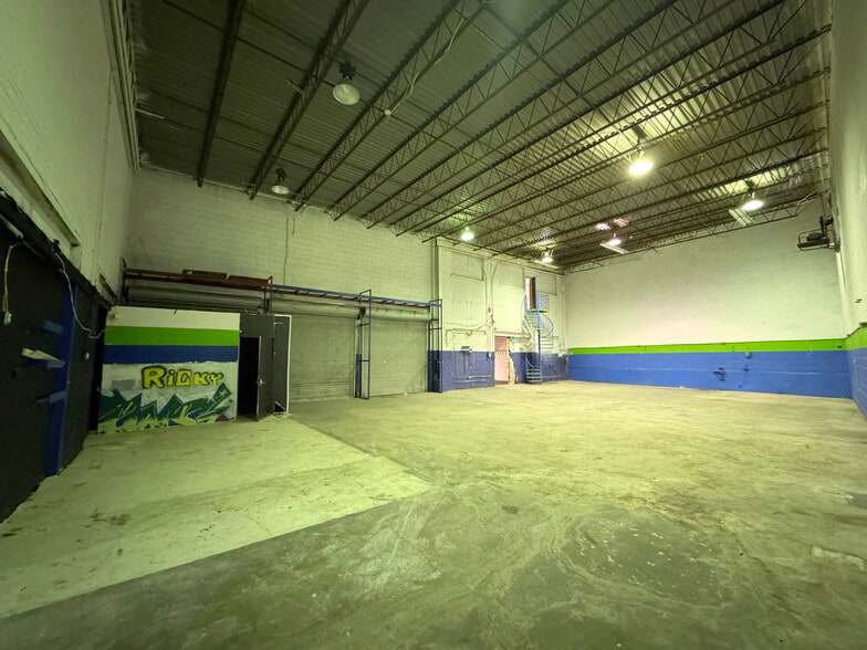 More Photos Of 1149 Watson St, Baltimore Warehouse For Sale