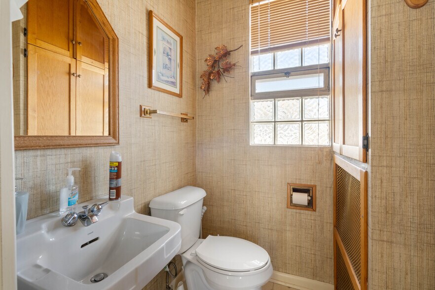 More Photos Of 1209 E 5th St, Superior Multifamily For Sale