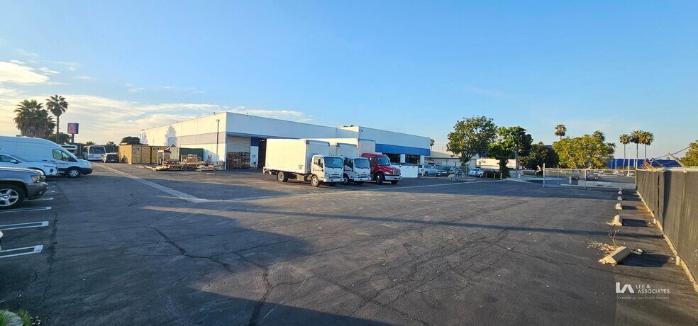 More Photos Of 20925 S Bonita St, Carson Warehouse For Lease