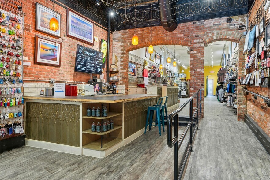 More Photos Of 409 S Main St, Rochester Storefront For Sale