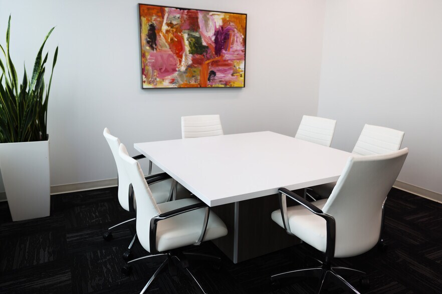 More Photos Of 375 University Ave, Toronto Office For Lease
