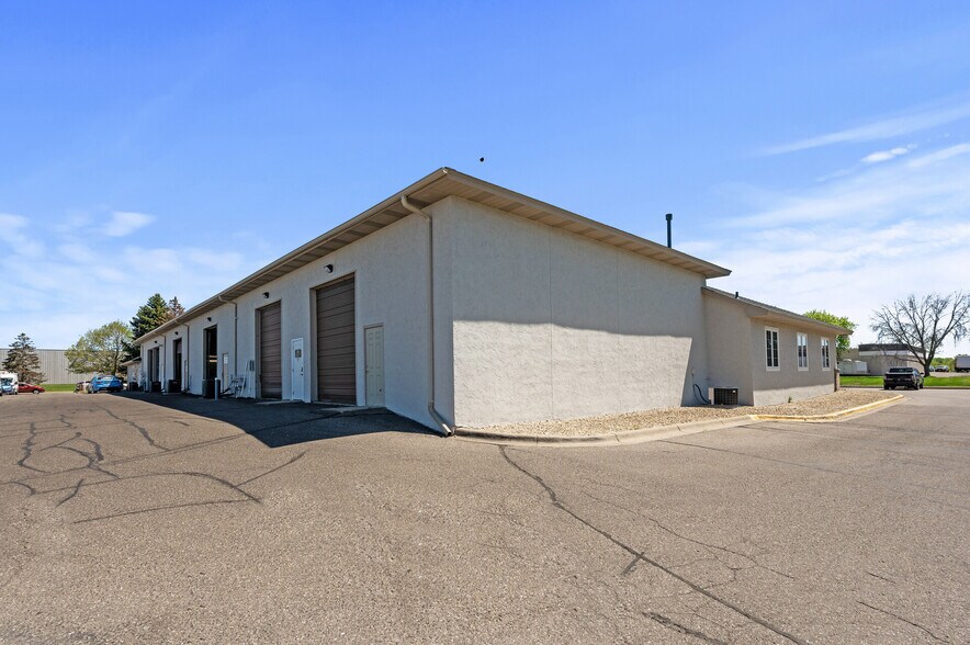 More Photos Of 8557 Wyoming Ave N, Brooklyn Park Light Distribution For Sale