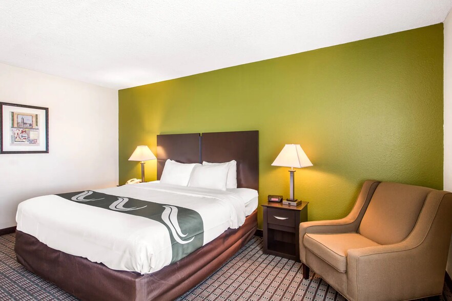 More Photos Of 245 E Wendover Blvd, Wendover Hotel For Sale