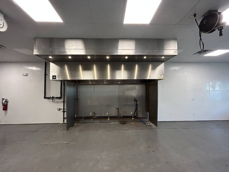 More Photos Of 630 Ralph Ablanedo Dr, Austin Restaurant For Lease