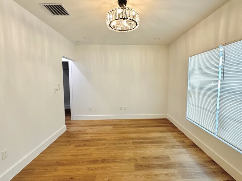 More Photos Of 931 N J St, Lake Worth Beach Apartments For Sale