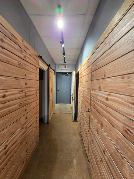 More Photos Of 2758 Coolidge Hwy, Berkley Storefront For Sale