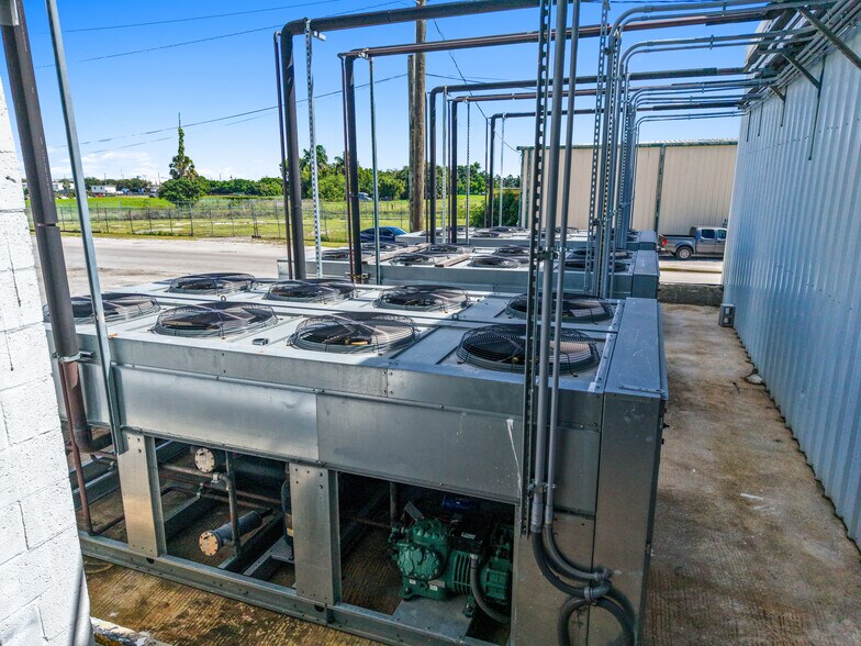 More Photos Of 901 NW 9th St, Belle Glade Refrigeration Cold Storage For Sale