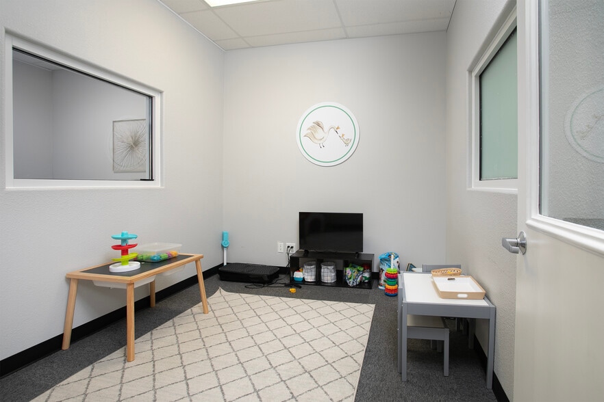 More Photos Of 16637 Old Jacksonville Hwy, Tyler Storefront Retail Office For Lease