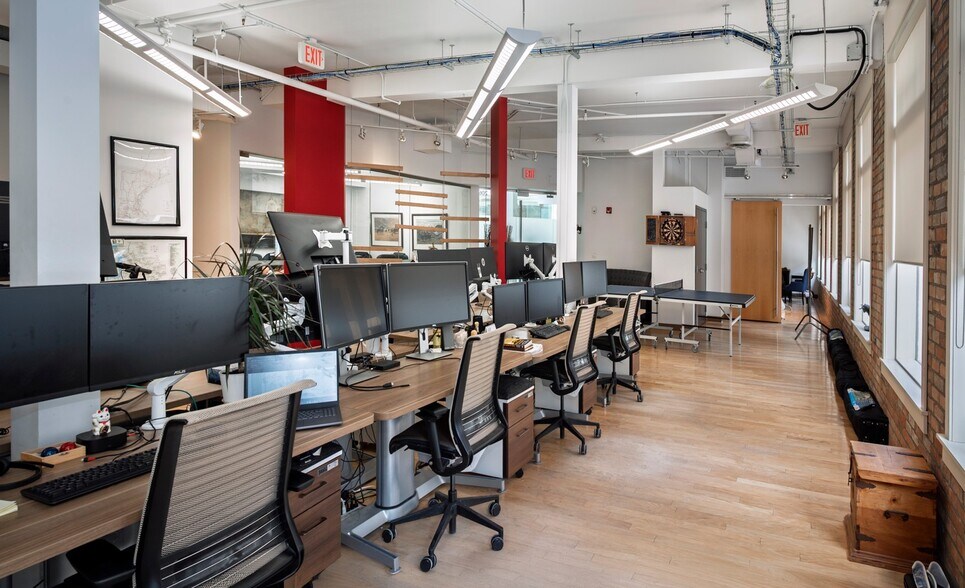 More Photos Of 805 1st St SW, Calgary Storefront Retail Office For Lease