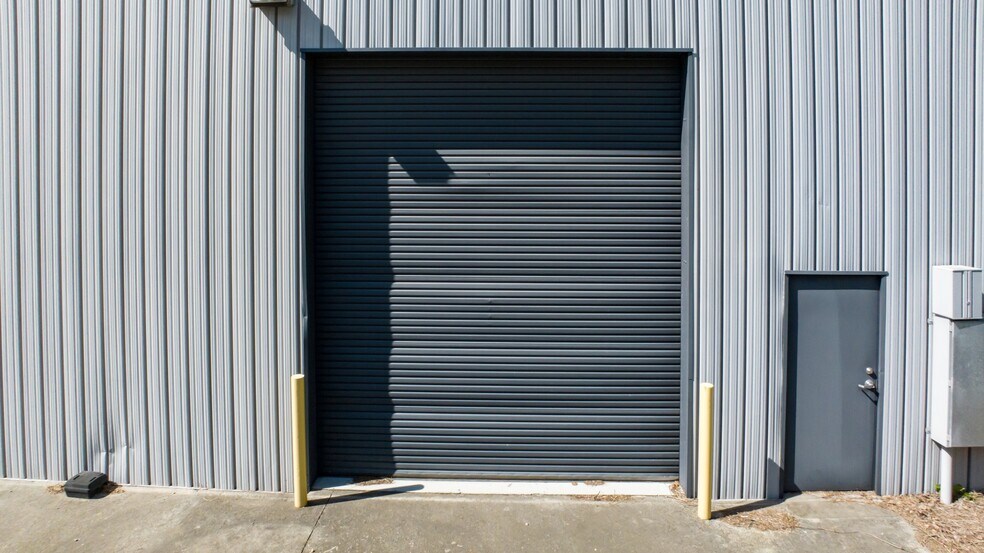More Photos Of 3050 Matlock Dr, Kennesaw Light Manufacturing For Sale