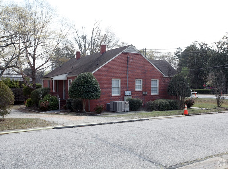 More Photos Of 1928 Fort Bragg Rd, Fayetteville Office For Lease