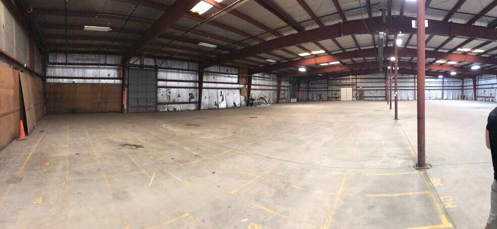 More Photos Of 309 SE 8th St, Des Moines Industrial For Sale