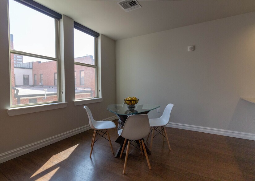 More Photos Of 119-125 W 2nd St, Bartlesville Apartments For Lease