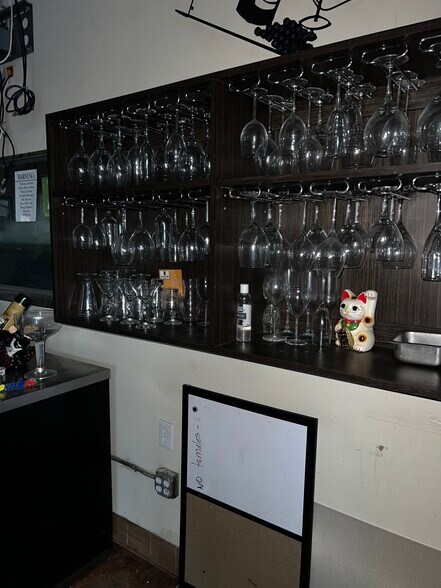 More Photos Of 15705-15717 Vanowen St, Van Nuys Unknown For Lease