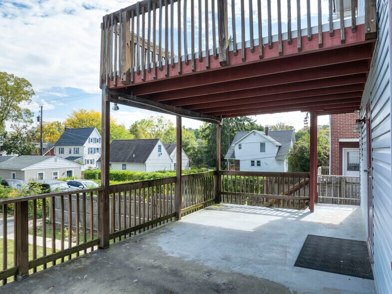 More Photos Of 129 S Sparks St, State College Medical For Lease