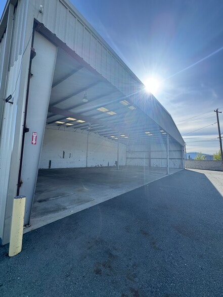 More Photos Of 880 Shiloh Ct, Redding Industrial For Lease